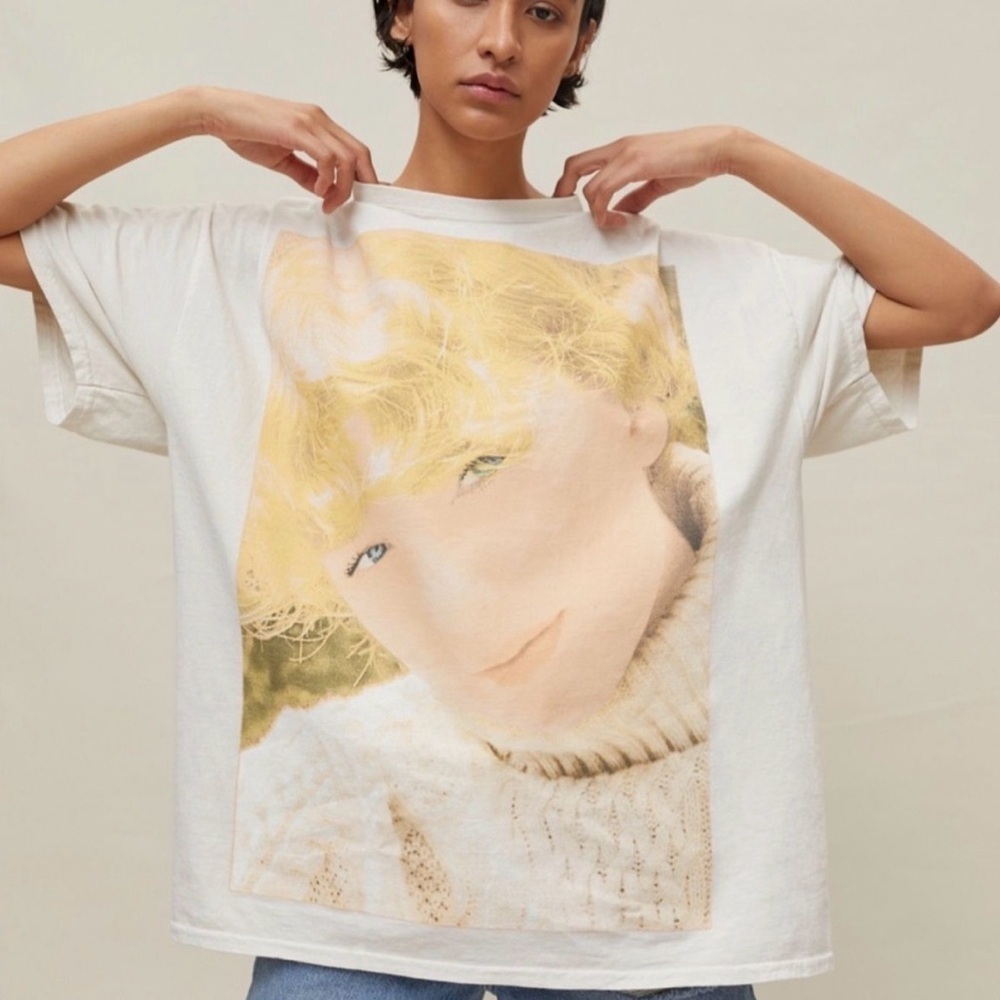 Taylor Swift Urban Outfitters Folklore Tee - exclusive- NWOT S/M oversized